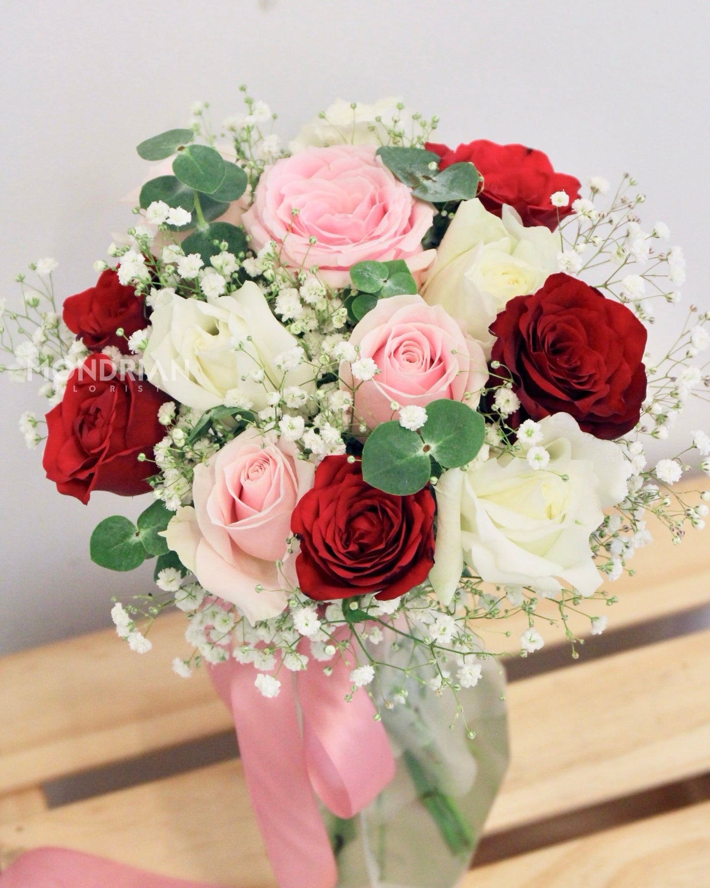 Red Rose Bridal Bouquet | Pink Wedding bouquet | ROM bridal bouquet | bridal flower delivery | wedding ROM flower | red and white bridal flower | baby's breath bridal bouquet | Mondrian Florist SG
