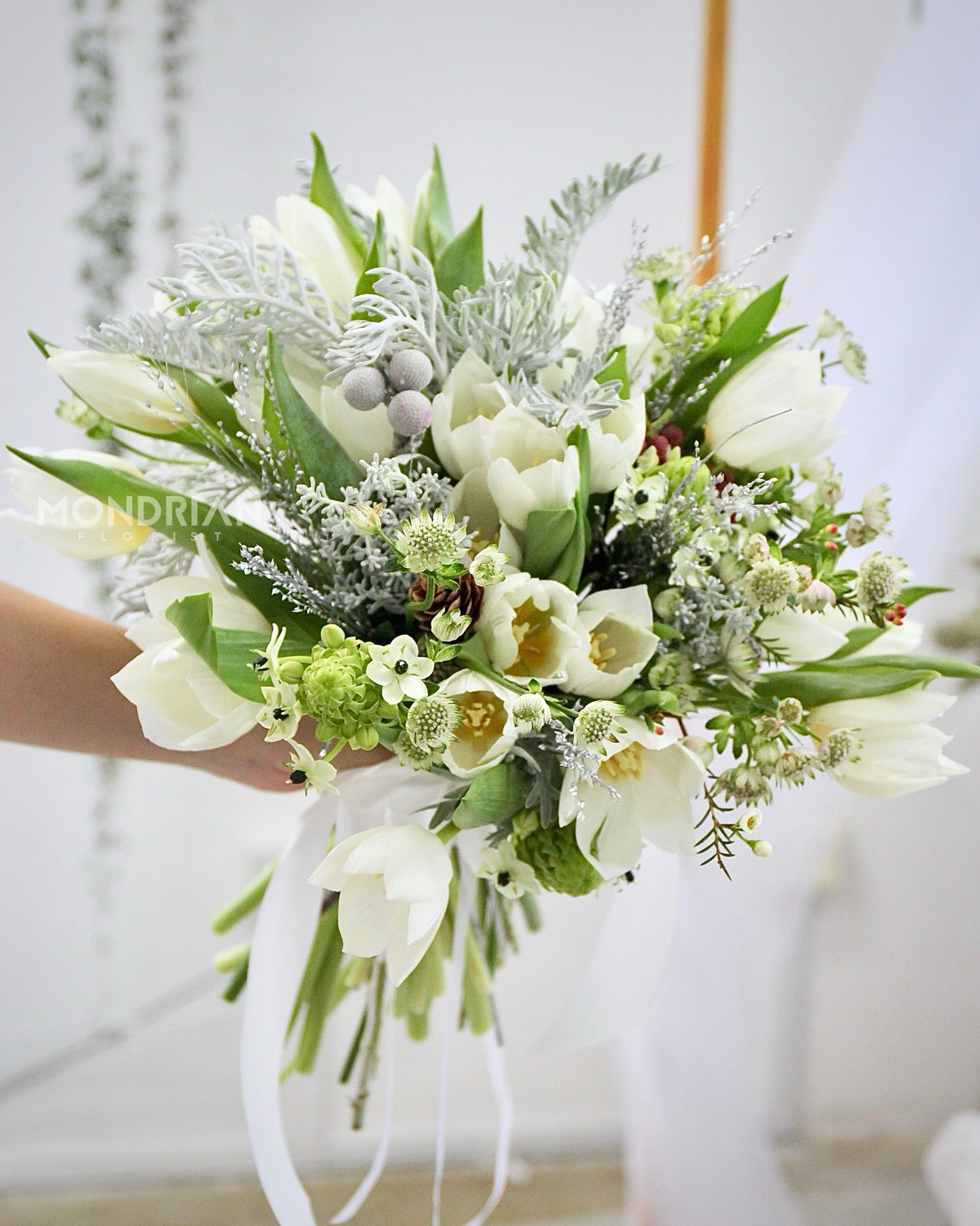 Luxury rustic Bridal Bouquet | Tulip bridal bouquet | rustic bridal bouquet | wedding flower | wedding florist singapore | ROM bridal bouquet | ROM flower decor | wedding Flower Delivery | Mondrian Florist
