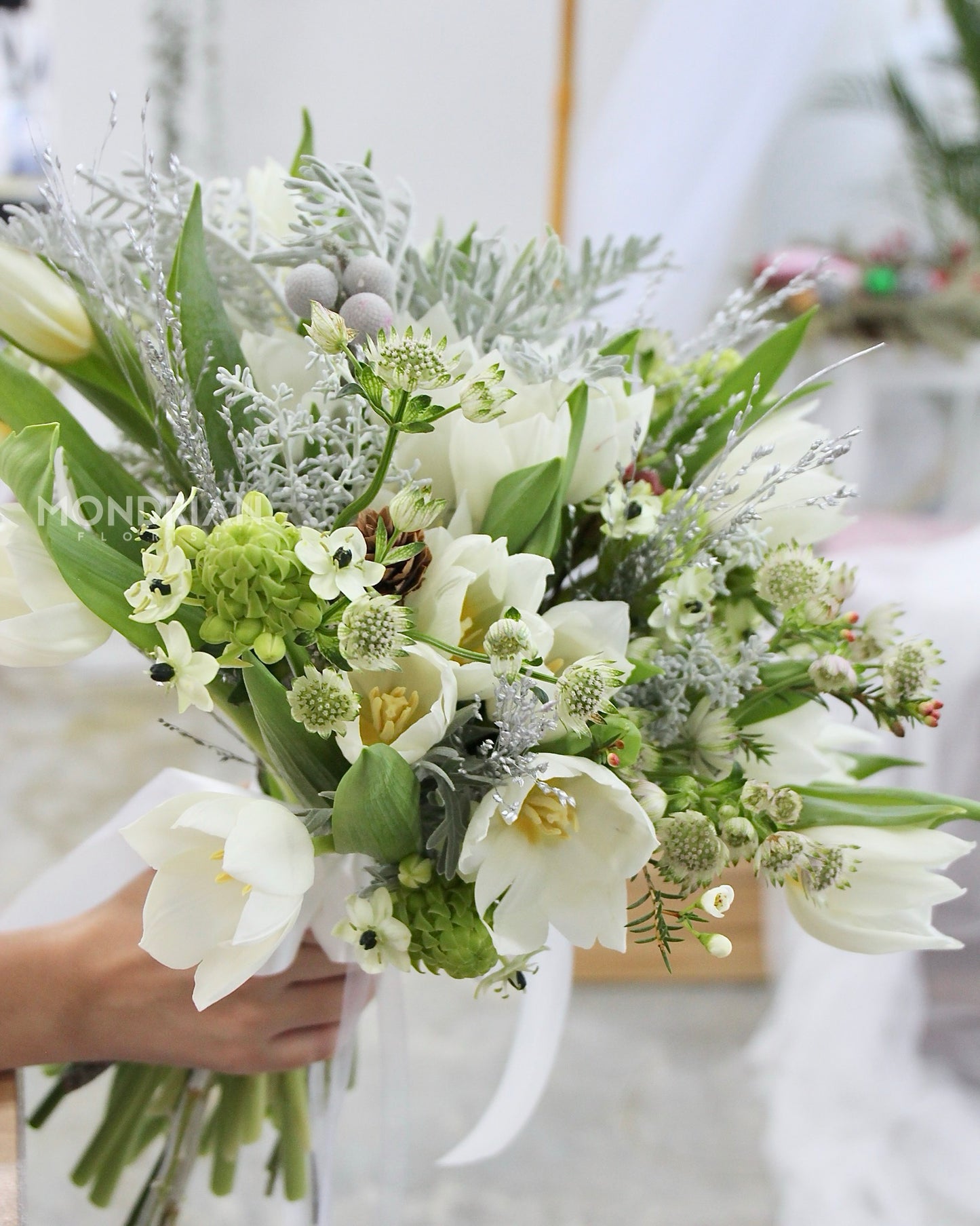 Luxury rustic Bridal Bouquet | Tulip bridal bouquet | rustic bridal bouquet | wedding flower | wedding florist singapore | ROM bridal bouquet | ROM flower decor | wedding Flower Delivery | Mondrian Florist