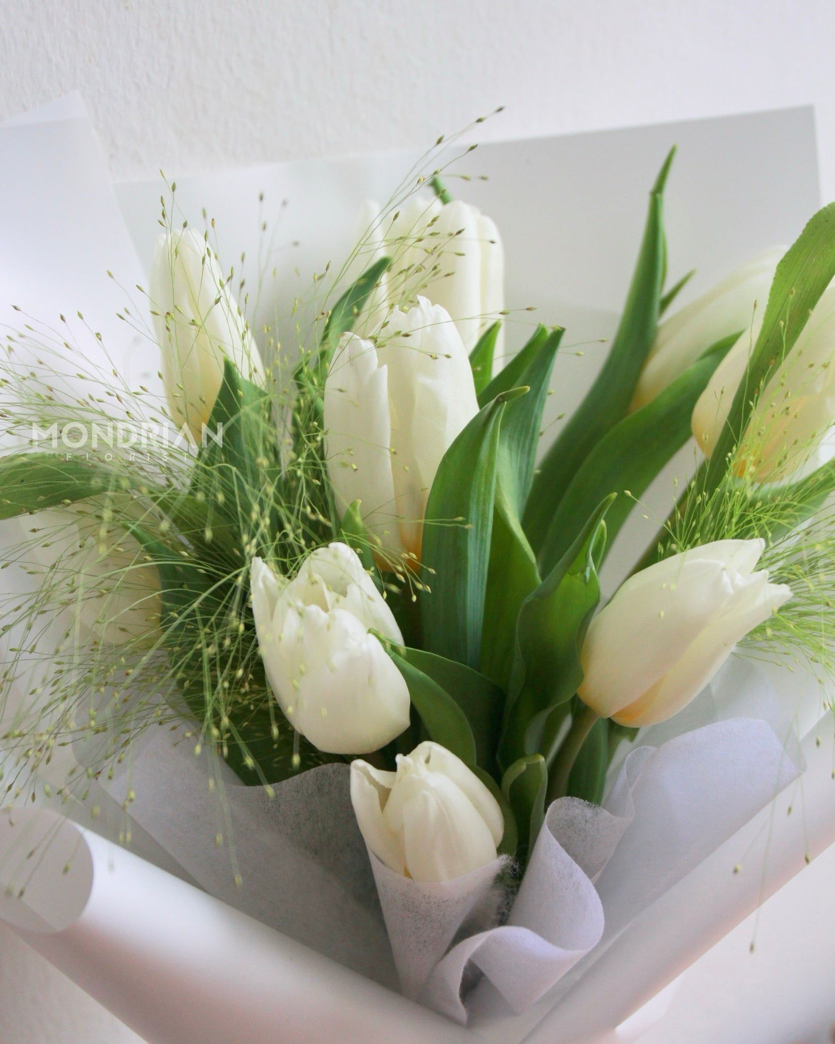 White tulip bouquet | Tulip flower bouquet | birthday Flower Delivery sg | online florist | Mondrian Florist SG