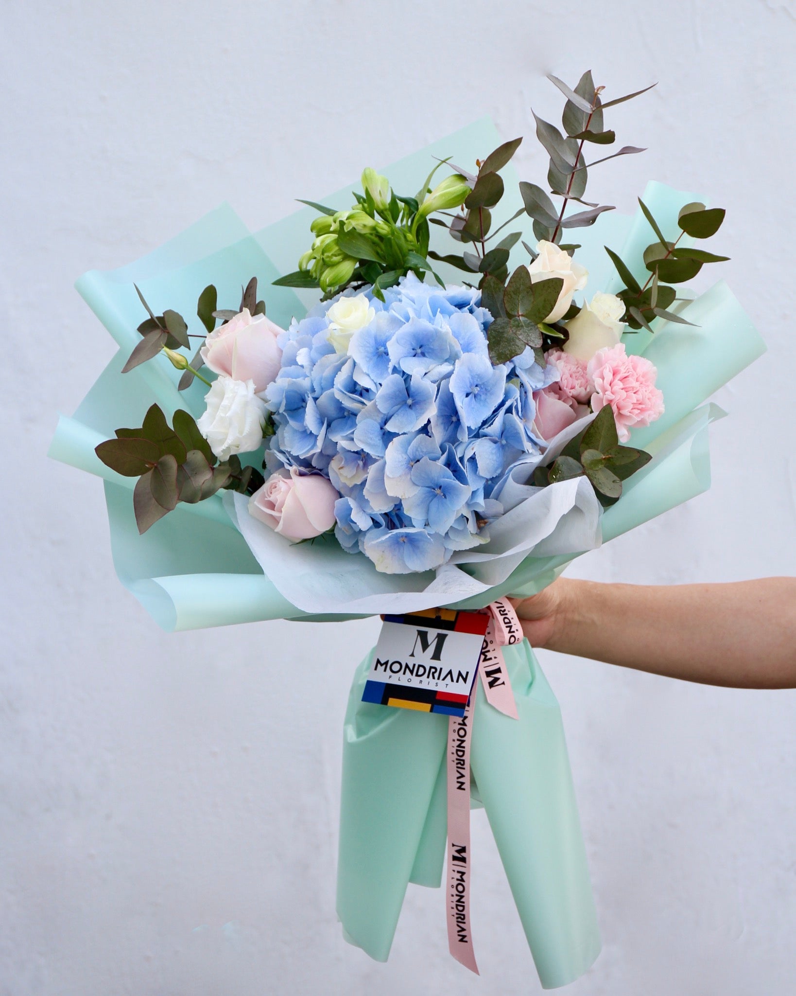 Blue hydrangea bouquet | Best online florist sg | birthday bouquet Delivery | flower shop near me | graduation flower bouquet | Mondrian Florist SG