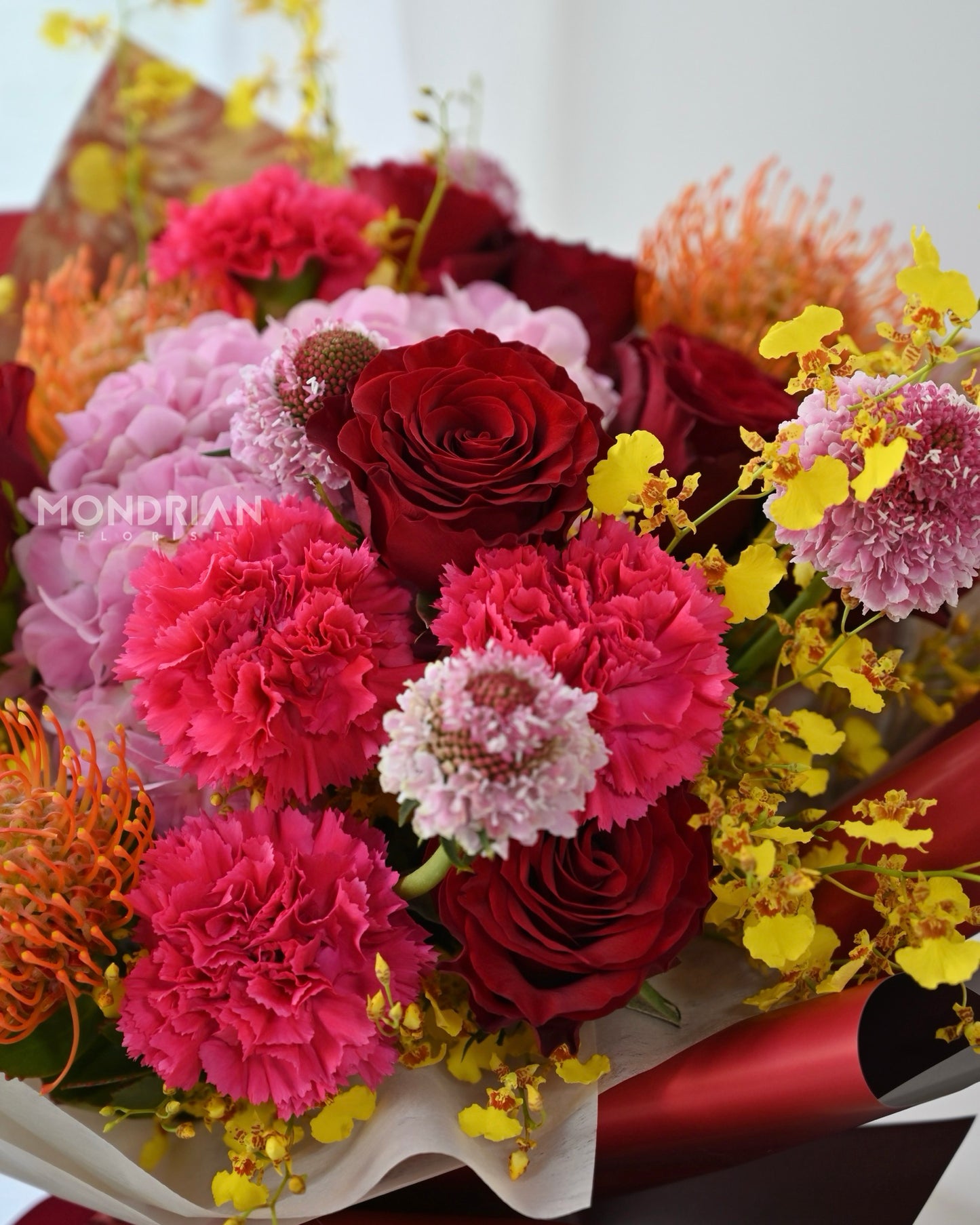 Mother's day Roses bouquet | mother's day carnation flower bouquet | flower delivery sg | online flower shop | Mondrian Florist SG
