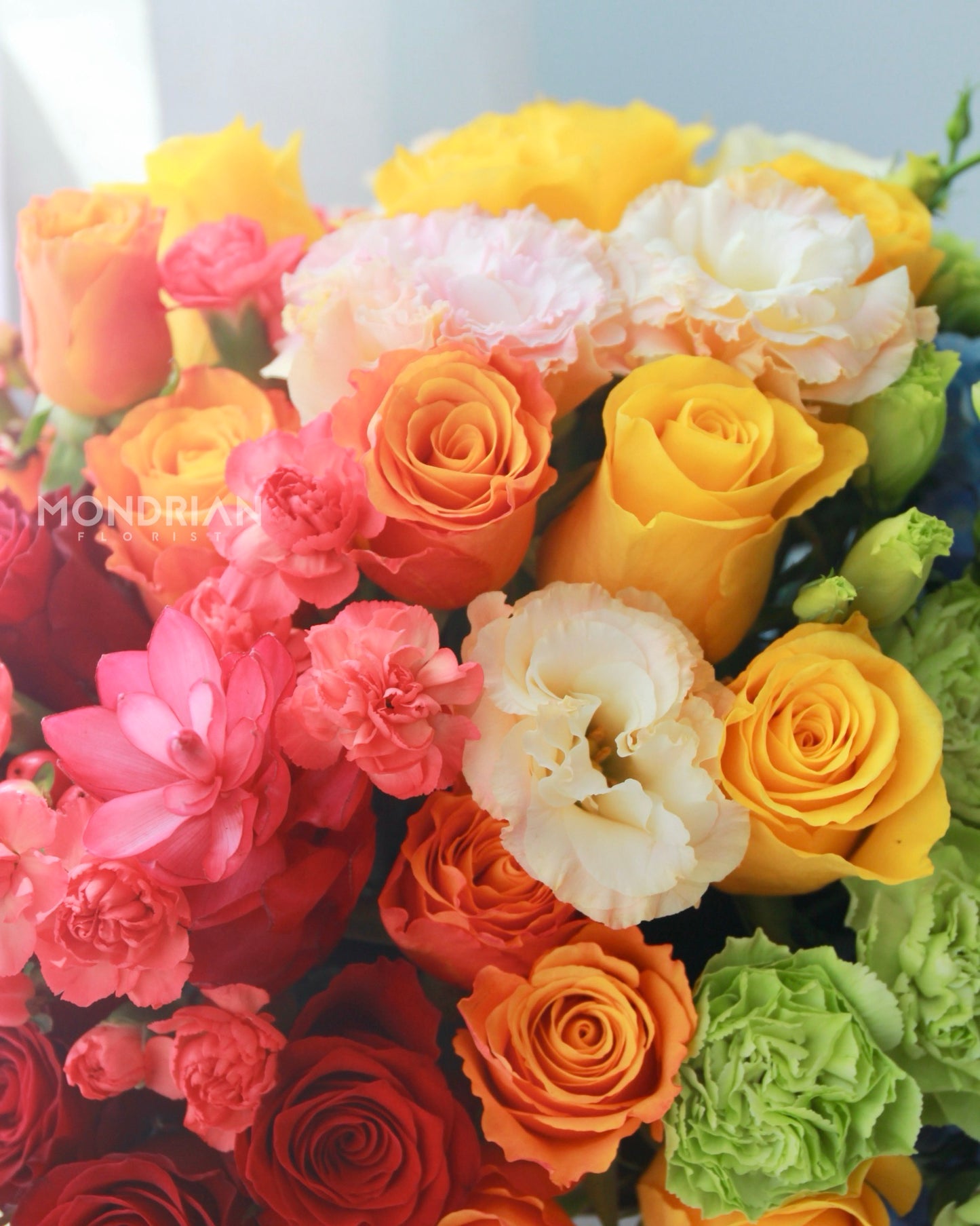 rainbow flower box | luxury flower delivery singapore | luxury flower box | rainbow roses | rainbow flower bouquet | Mondrian Florist SG