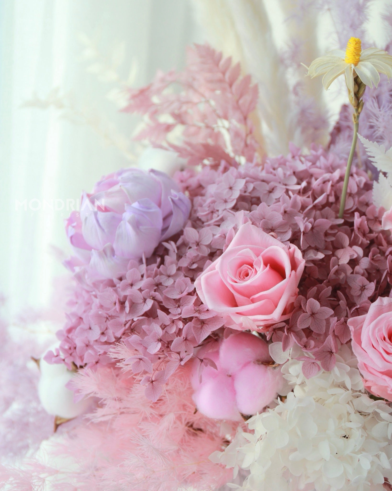 Preserved Rose and hydrangea | dried flower vase arrangement | tall vase arrangement | dried flower arrangement | vase flower delivery sg | housewarming flower gift | Mondrian Florist SG