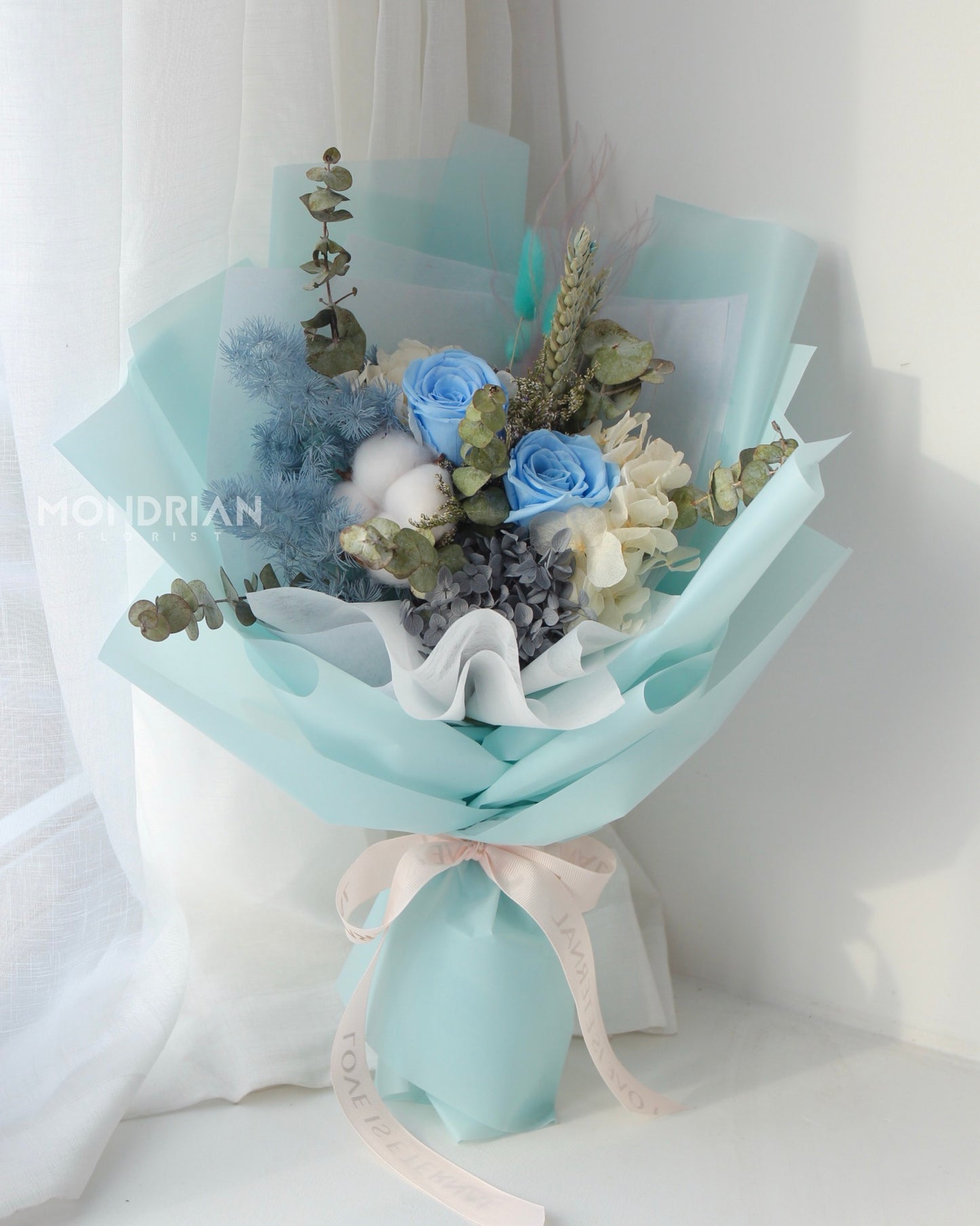 Preserved Rose Bouquet | blue rose bouquet | flower delivery sg | birthday flower | grey dried flower bouquet | Mondrian Florist SG