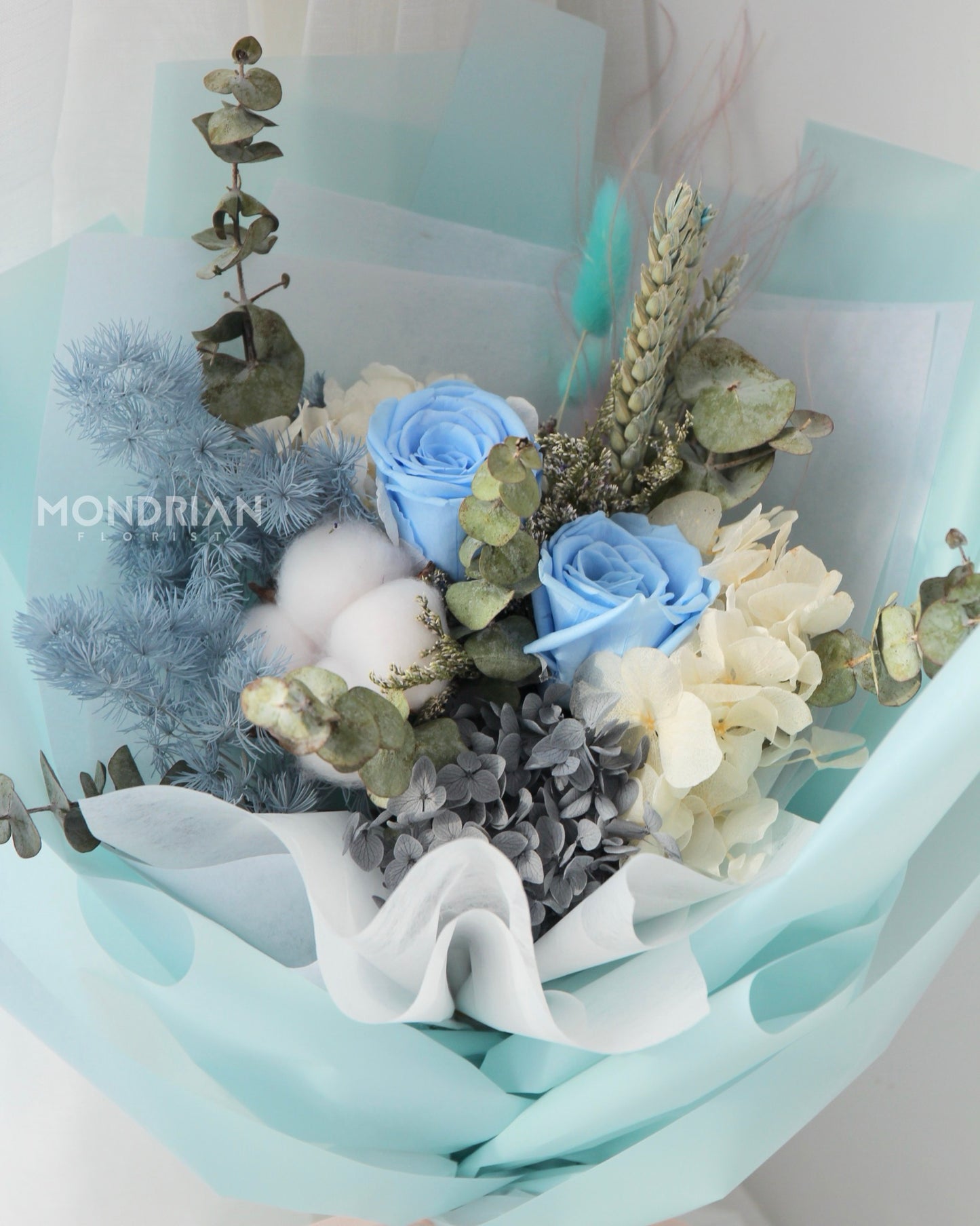 Preserved Rose Bouquet | blue rose bouquet | flower delivery sg | birthday flower | grey dried flower bouquet | Mondrian Florist SG