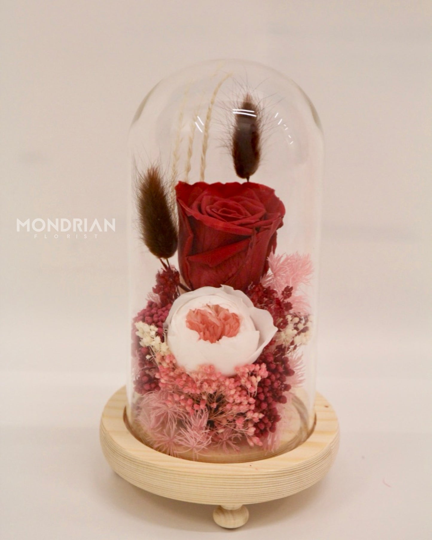 Preserved Rose in Glass Dome | dried flower sg | glass dome flower | fairy lights | flower delivery sg | Mondrian Florist