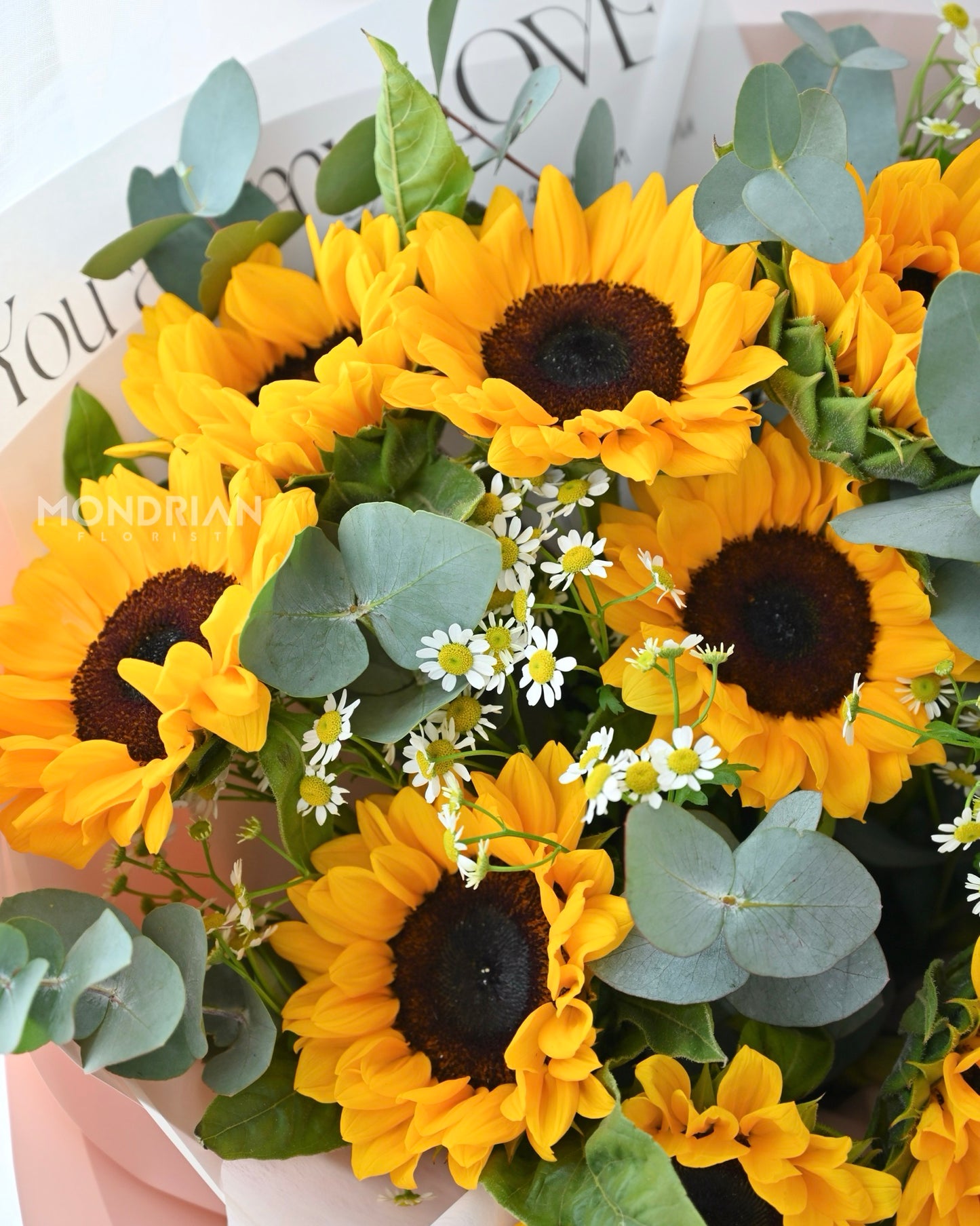 Sunflower Bouquet | graduation flower | sunflower delivery | birthday flower delivery sg | sg florist | flower shop near me | Mondrian Florist SG