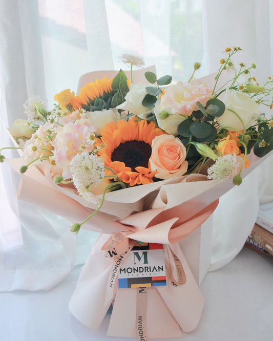 Sunflower delivery | flower bouquet sg | sunflower and rose bouquet | birthday flower delivery sg | sg online flower shop | graduation bouquet | Mondrian Florist SG