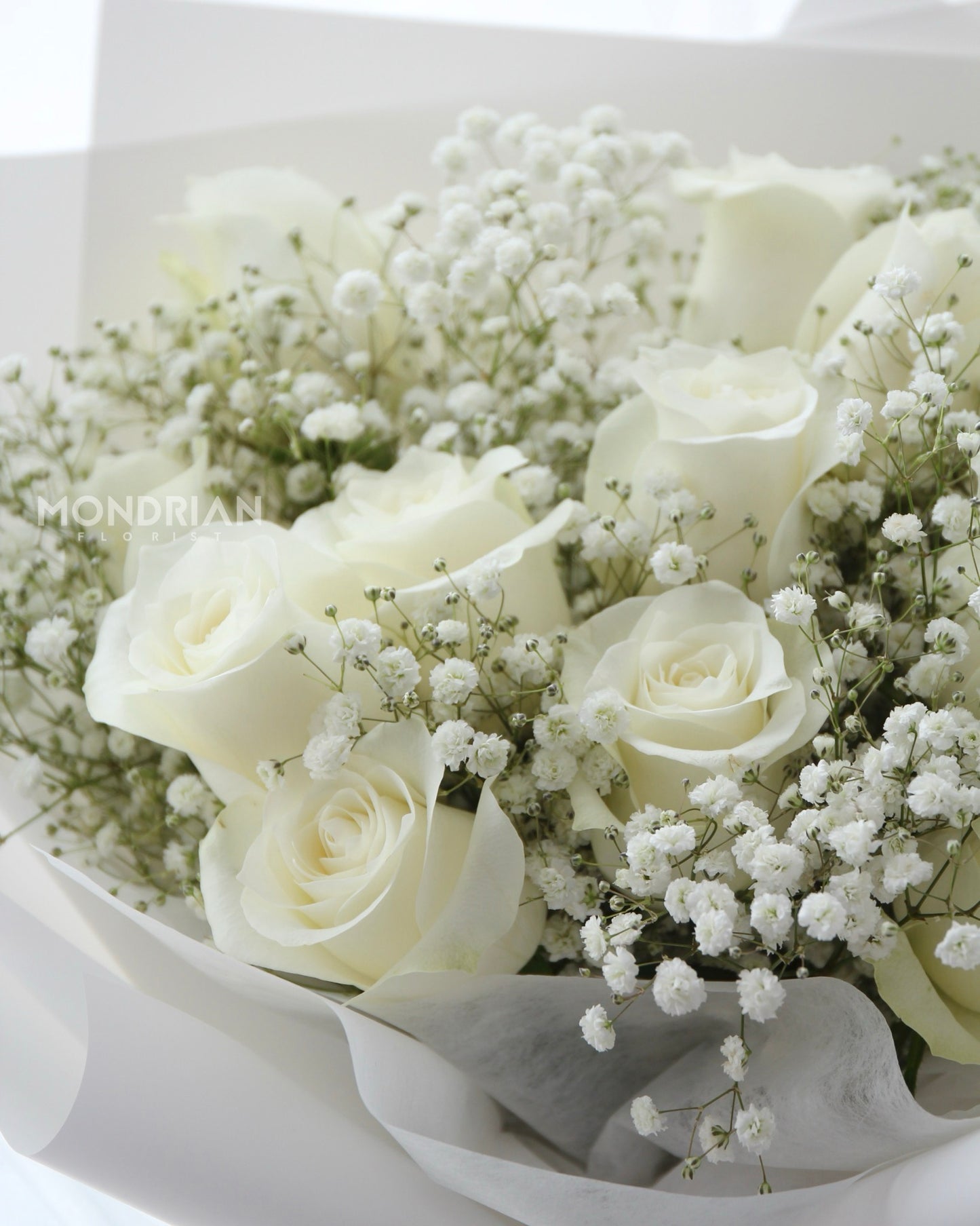 White Rose Bouquet | rose delivery sg | flower delivery sg | proposal bouquet | white rose and baby's breath | flower shop singapore | birthday flower | Mondrian Florist