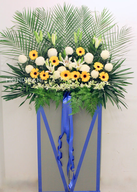 Big condolence flower stand | funeral flower stand | condolence flower