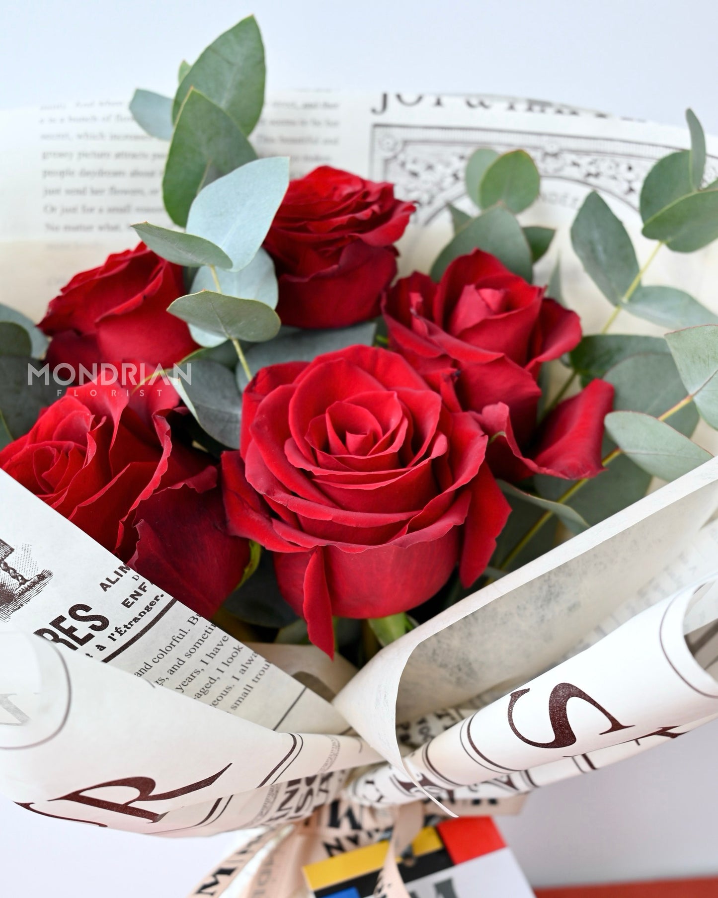 Red Rose bouquet | rose with eucalyptus | flower bouquet sg | anniversary rose bouquet | birthday flower delivery | sg online florist | flower delivery sg | Mondrian Florist