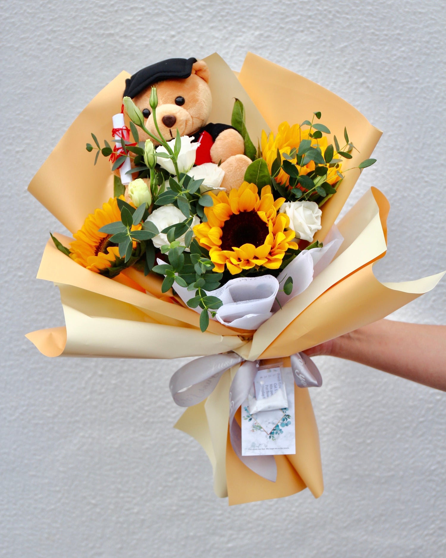 graduation_bear_Flower_ Bouquet - Mondrian_Florist_SG