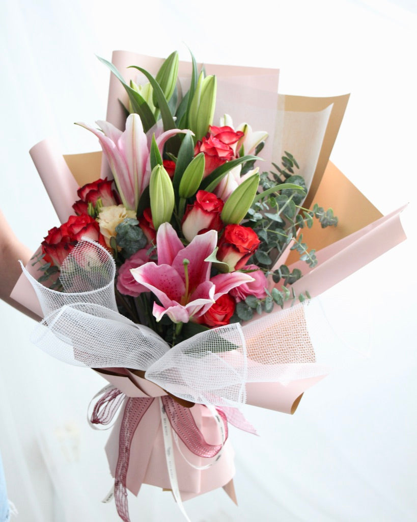 lily_flower_ Bouquet - Mondrian_Florist_SG