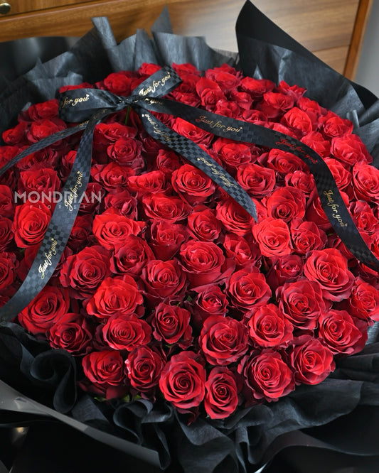 99 Rose Singapore | luxury red rose | rose only sg | rose flower delivery SG | 99 rose bouquet | rose only flower bouquet | proposal rose bouquet | anniversary rose bouquet | Mondrian Florist SG