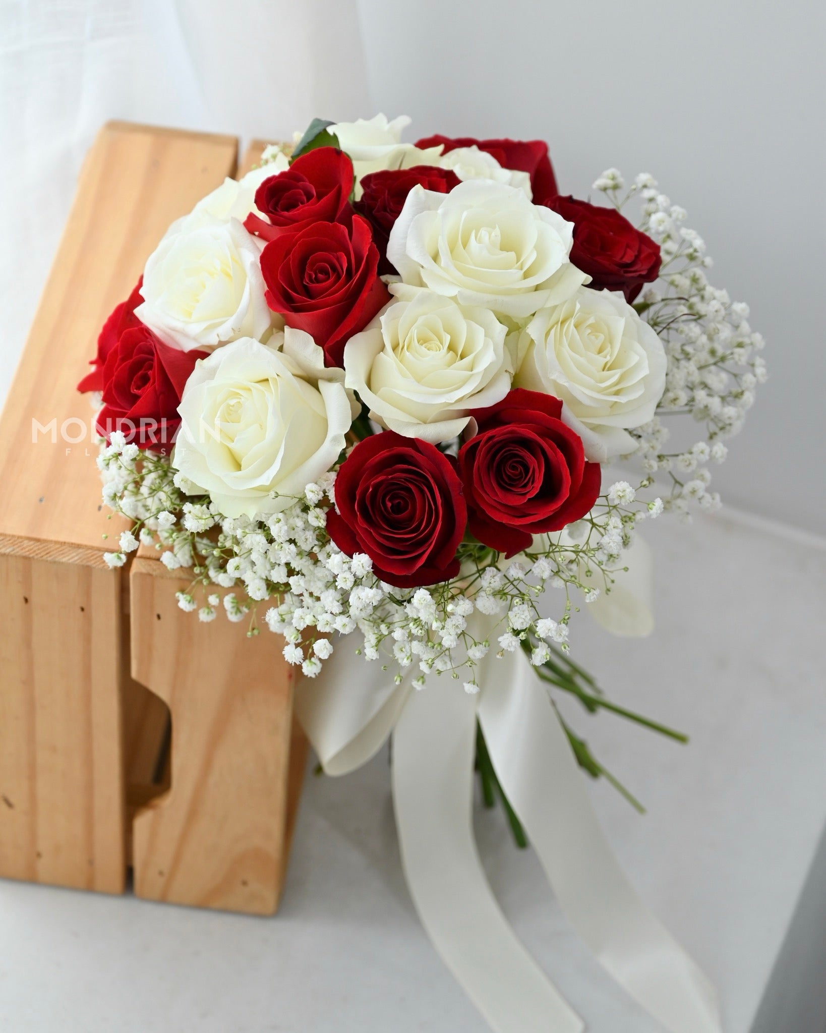 Red Rose Bridal Bouquet | Wedding bouquet | ROM bridal bouquet | bridal flower delivery | wedding ROM flower | red and white bridal flower | baby's breath bridal bouquet | Mondrian Florist SG