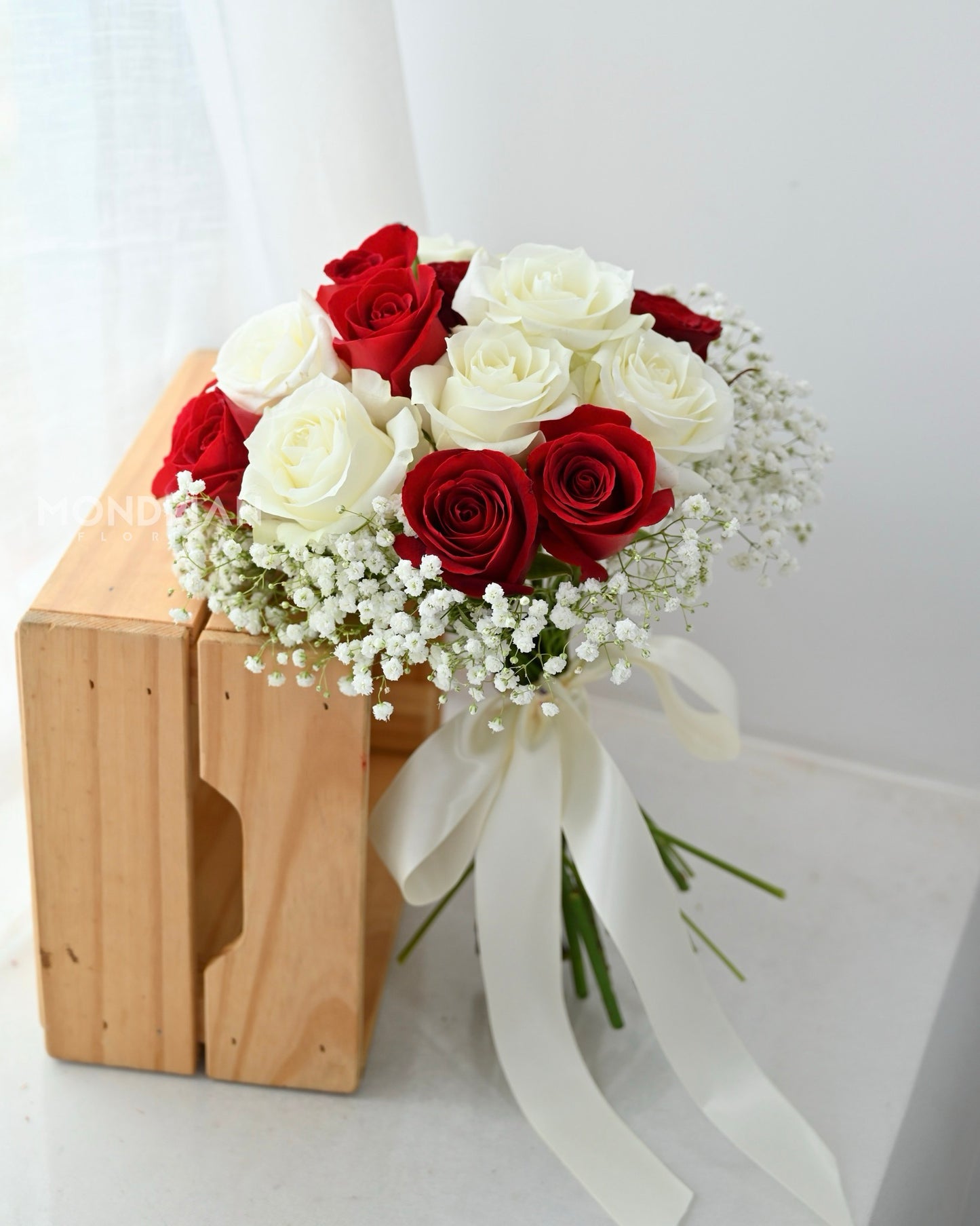 Red Rose Bridal Bouquet | Wedding bouquet | ROM bridal bouquet | bridal flower delivery | wedding ROM flower | red and white bridal flower | baby's breath bridal bouquet | Mondrian Florist SG