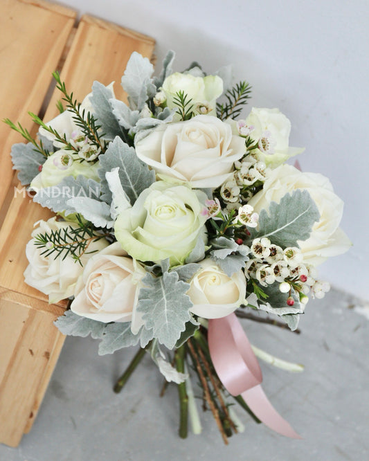 Pastel Rose Bridal Bouquet | cream rose bouquet | Wedding Flower Delivery | sg wedding florist | wedding flower | groom corsage | rose bridal bouquet | ROM bridal bouquet | photo shooting flower | Mondrian Florist SG