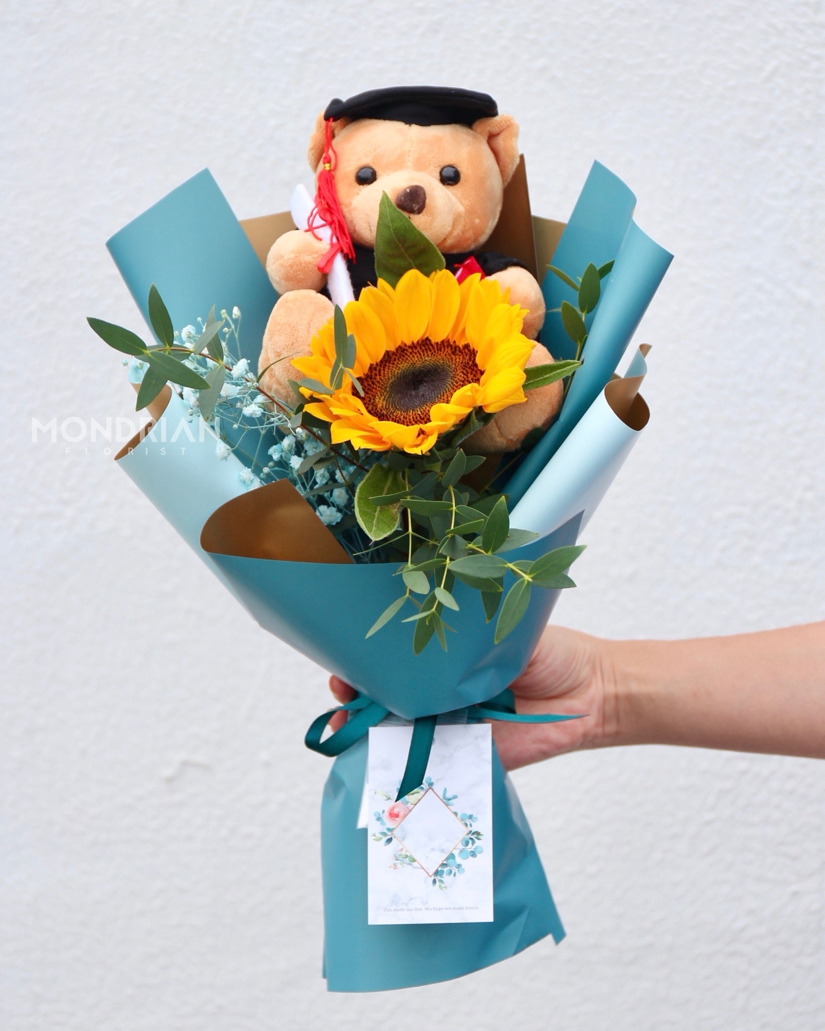 Graduation Bouquet | graduation bear bouquet | graduation flower delivery | graduation sunflower bouquet | Flower Delivery sg | Mondrian Florist SG