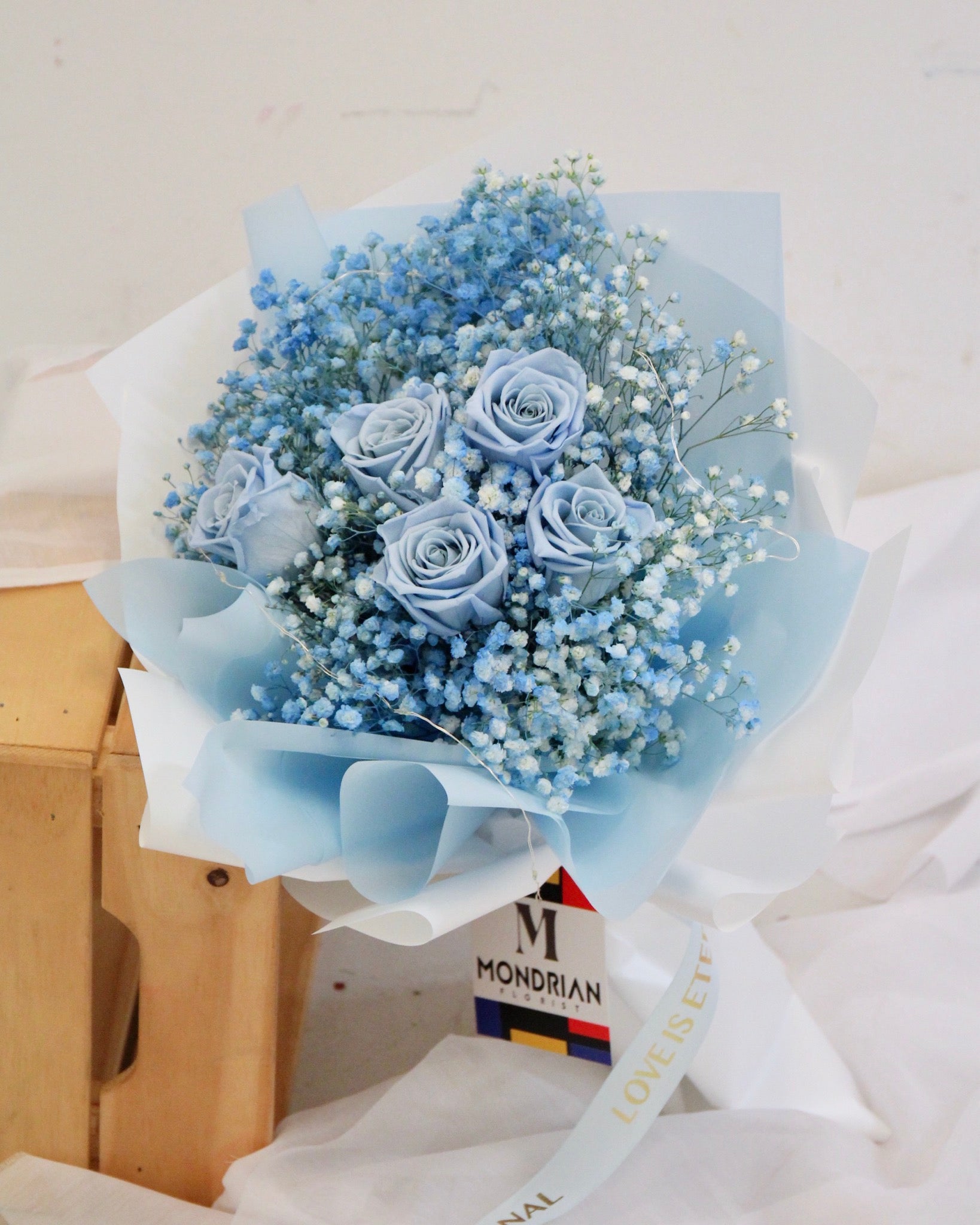 Preserved Blue Rose Bouquet | blue rose bouquet | dried flower sg | birthday bouquet | dried flower bouquet | Mondrian Florist SG