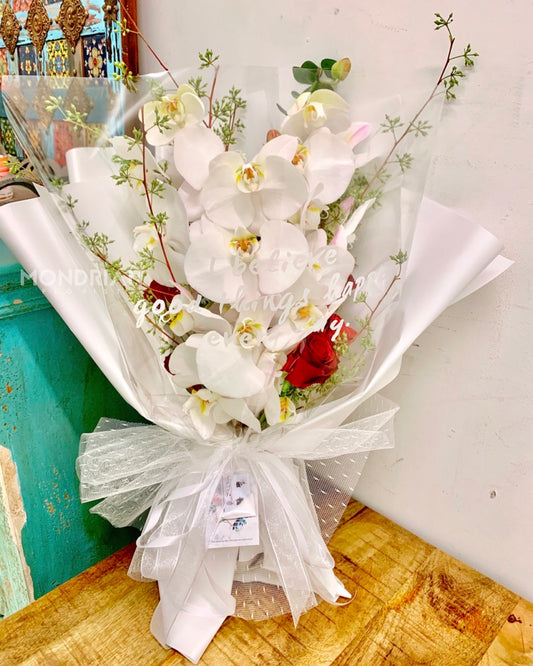 Phalaenopsis Orchid Bouquet | Flower Delivery sg | anniversary flower bouquet | orchid bouquet | white phalaenopsis orchids | luxury flower bouquet | Mondrian Florist SG