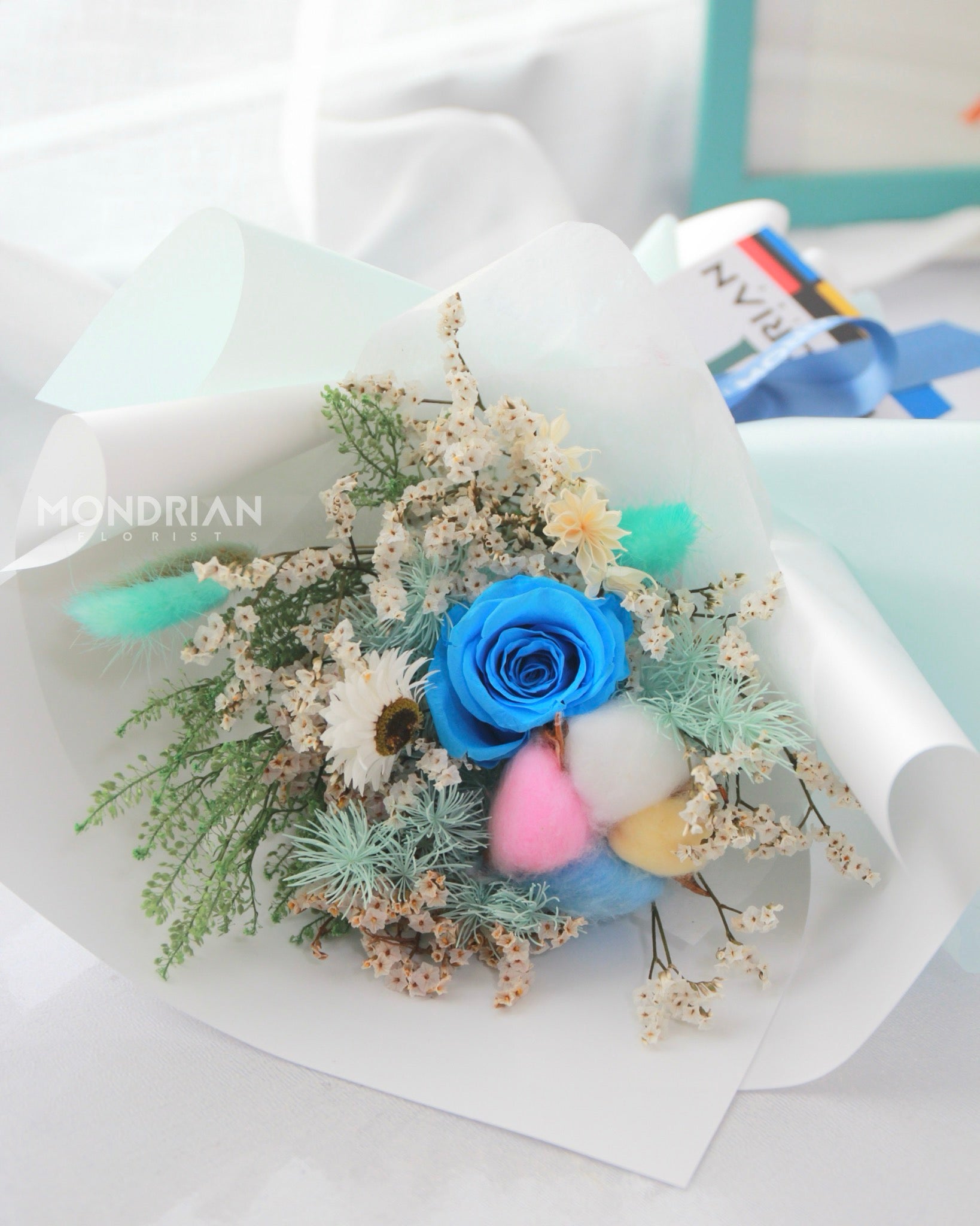 Preserved Rose Bouquet | dried flower bouquet | dried baby's breath bouquet | flower delivery sg | Mondrian Florist SG