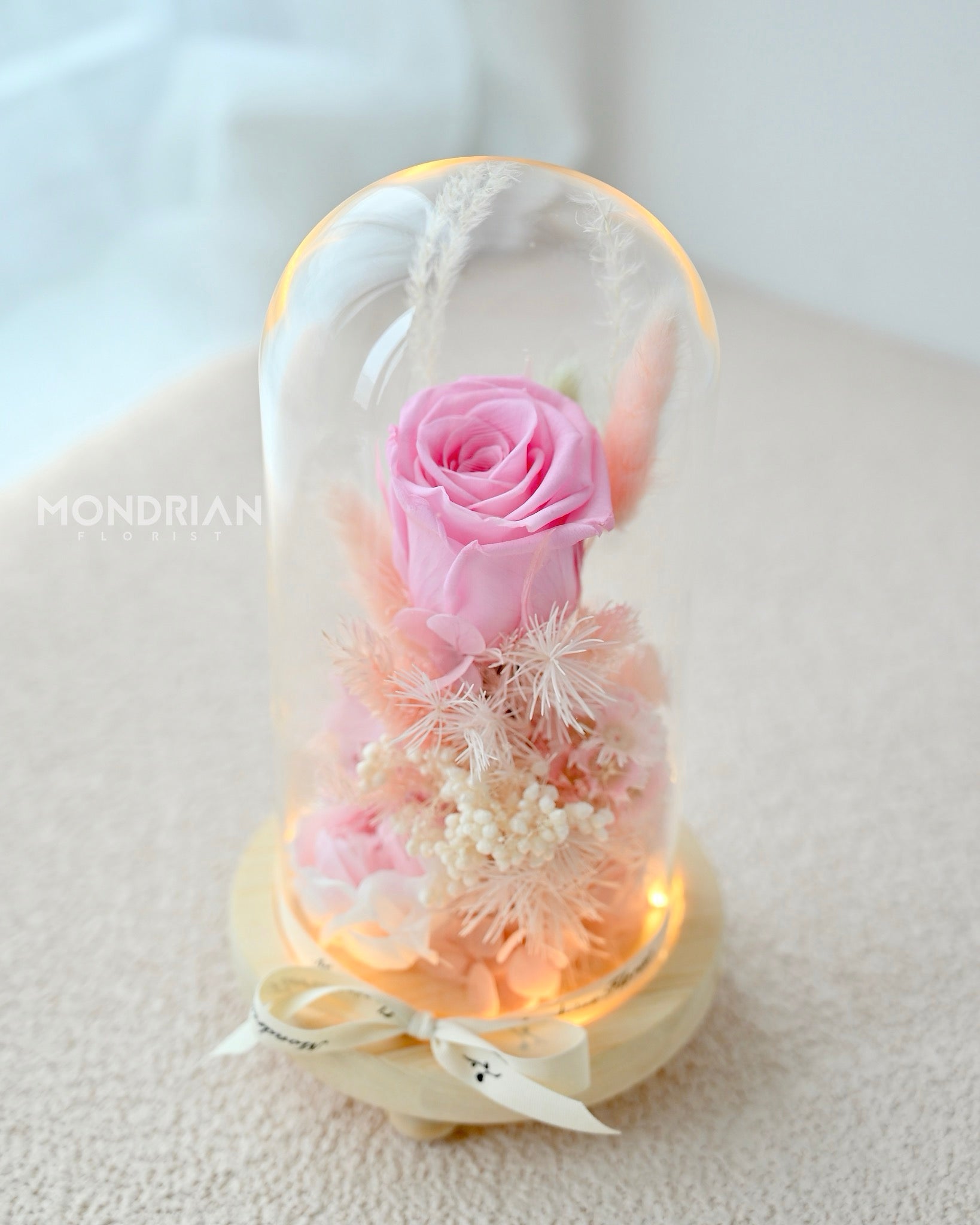 Preserved Rose in Glass Dome | dried flower sg | glass dome flower | fairy lights | flower delivery sg | Mondrian Florist