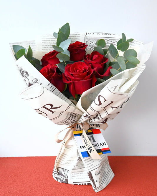 Red Rose bouquet | rose with eucalyptus | flower bouquet sg | anniversary rose bouquet | birthday flower delivery | sg online florist | flower delivery sg | Mondrian Florist