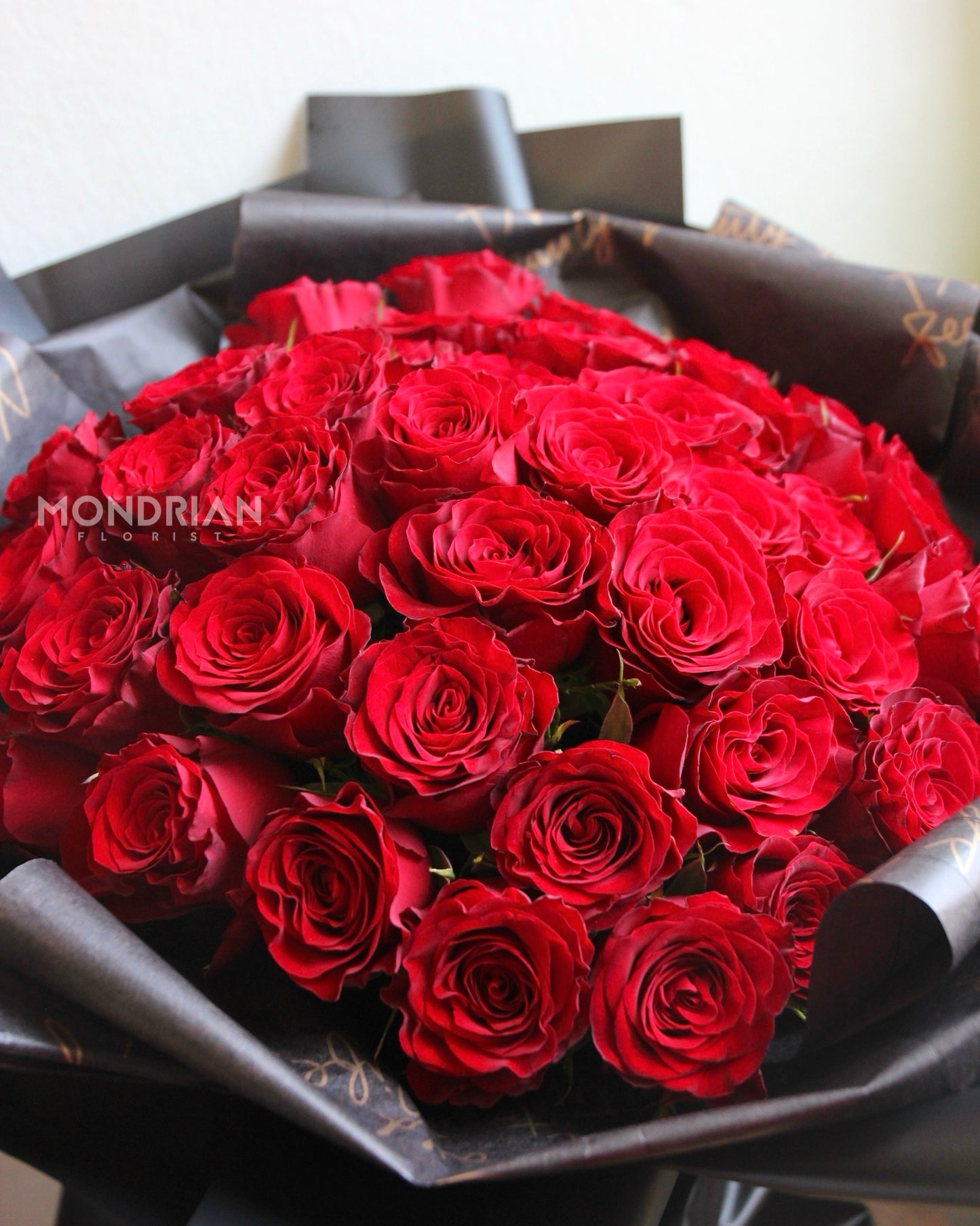 Red Rose bouquet | rose only sg | flower bouquet sg | rose bouquet | birthday flower delivery | anniversary rose | flower shop singapore | Mondrian Florist