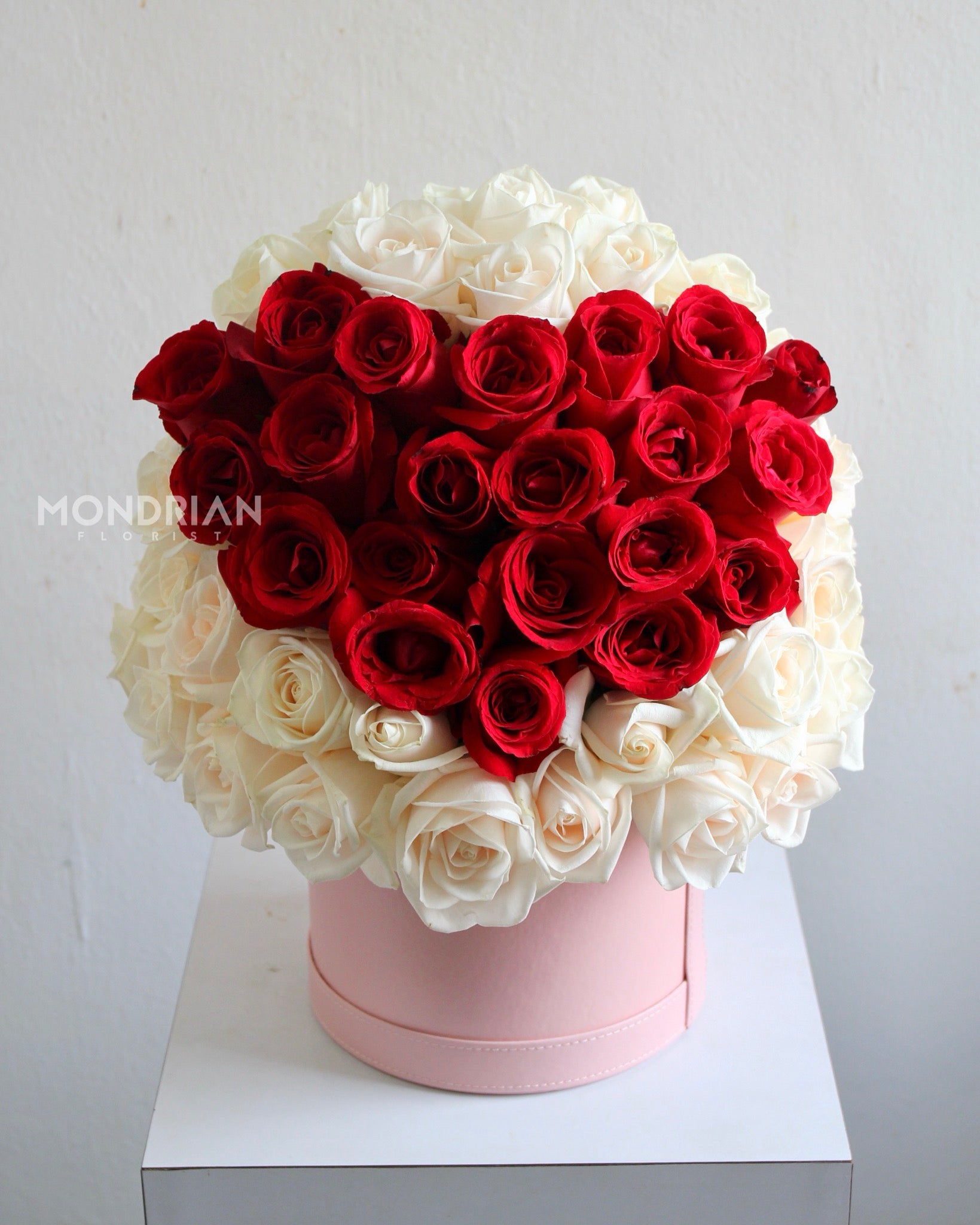 Rose only box | 99 rose | rose basket | rose hat box | luxury rose box | flower basket | bloom box | proposal rose| rose Delivery Singapore‎ | anniversary rose box | Mondrian Florist SG