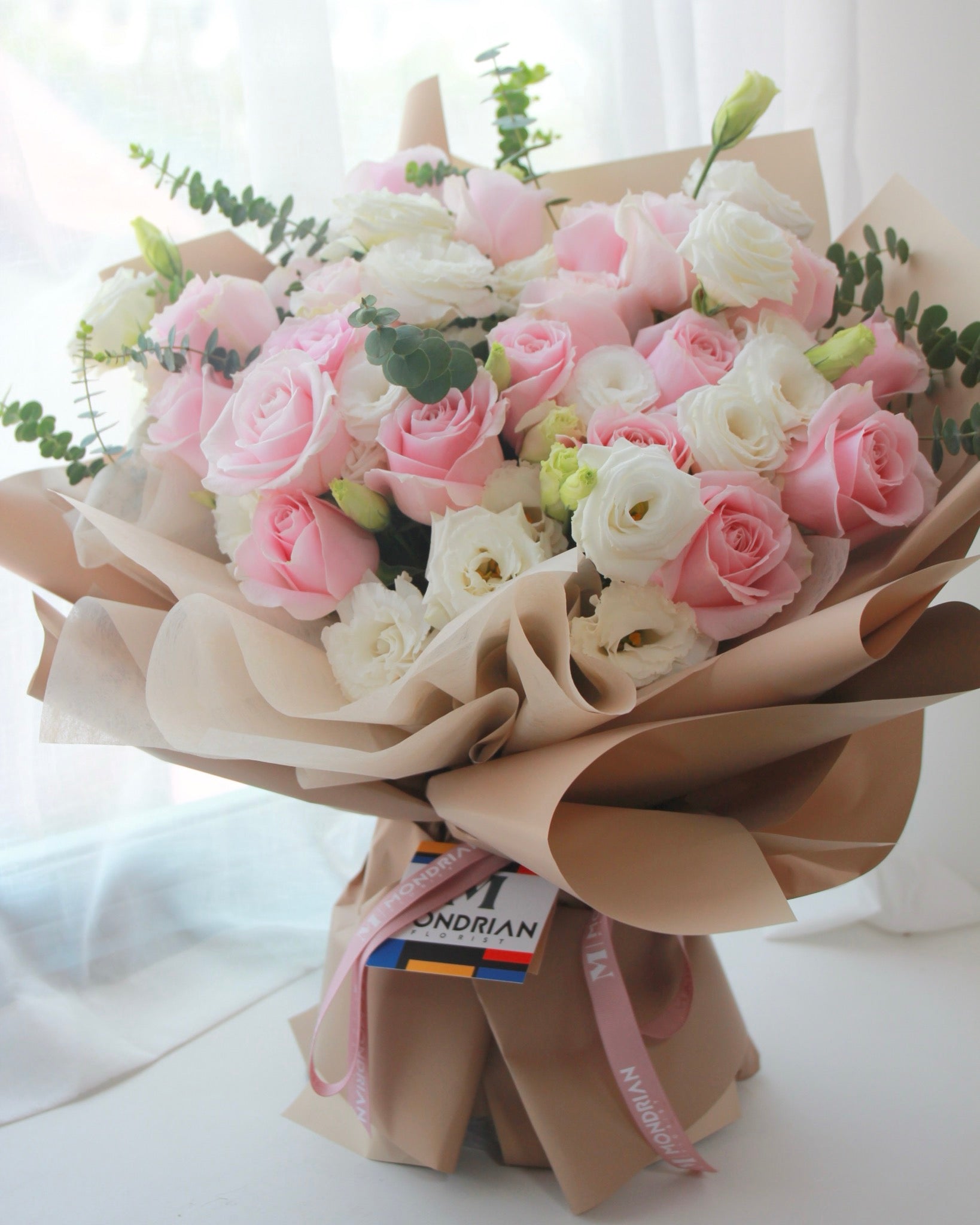 Luxury Rose Bouquet | pink rose bouquet | sakura pink rose | luxury flower bouquet | anniversary flower bouquet | flower shop sg | Flower Delivery SG | Mondrian Florist SG