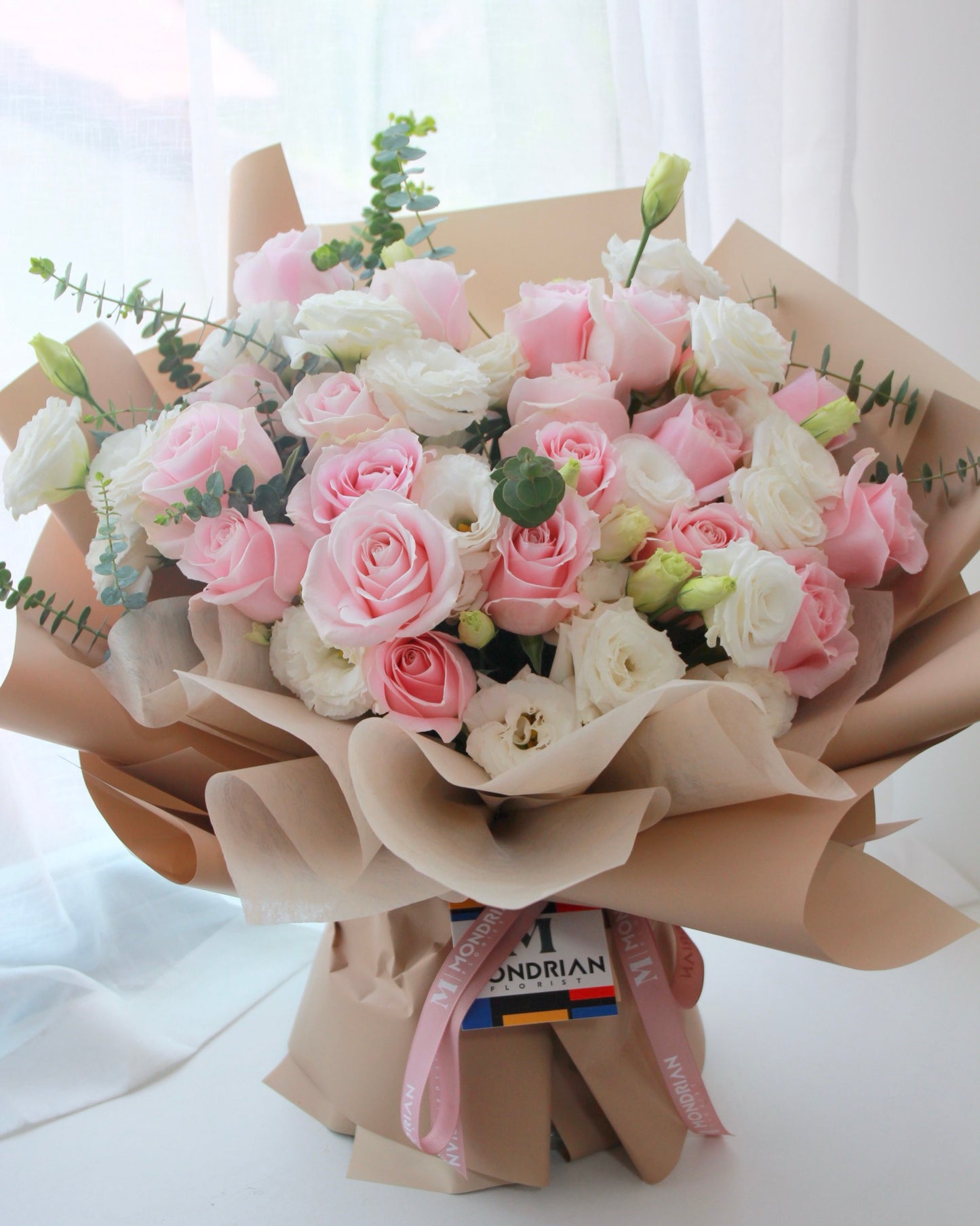 Luxury Rose Bouquet | pink rose bouquet | sakura pink rose | luxury flower bouquet | anniversary flower bouquet | flower shop sg | Flower Delivery SG | Mondrian Florist SG