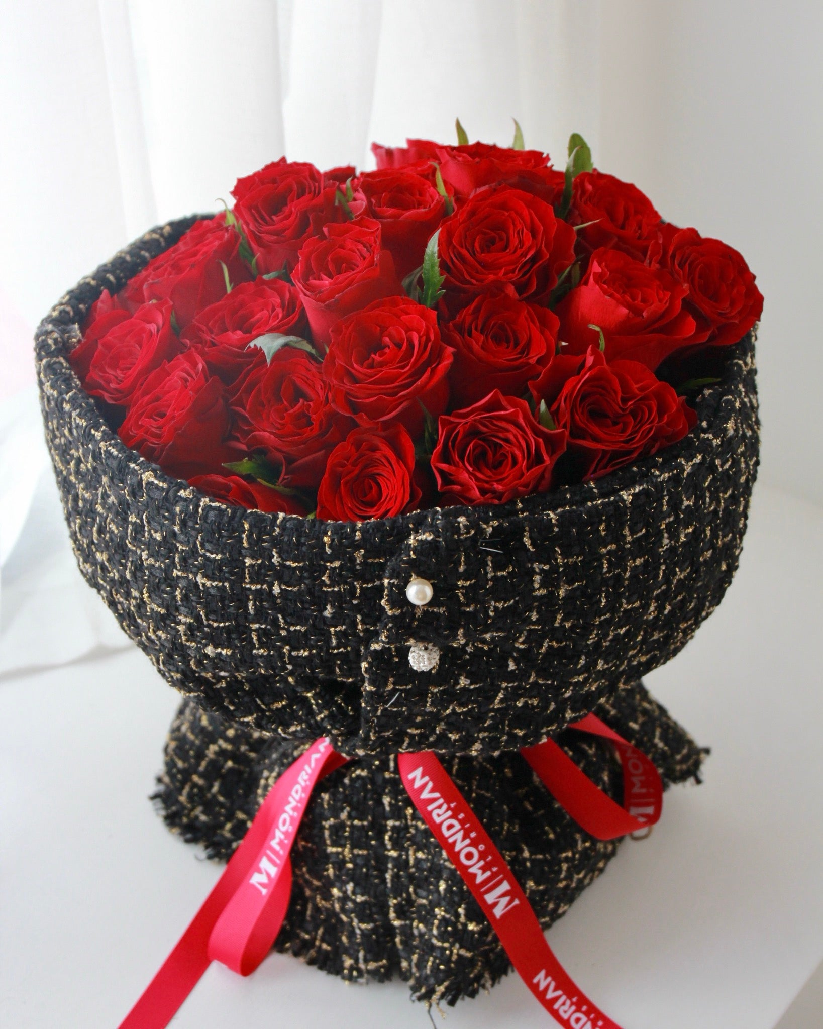 30 red Rose Bouquet | rose delivery SG | rose only flower | proposal rose bouquet | anniversary rose bouquet | Luxury rose bouquet | Mondrian Florist SG