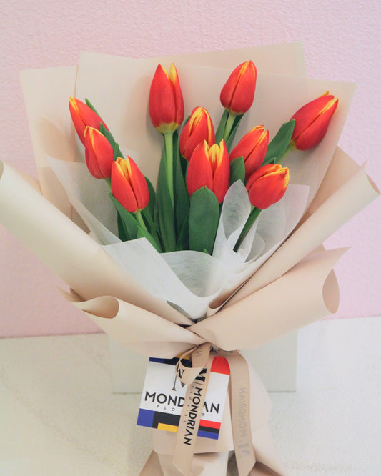 orange tulip bouquet | tulip flower delivery | birthday flower | Flower Delivery SG | Mondrian Florist SG