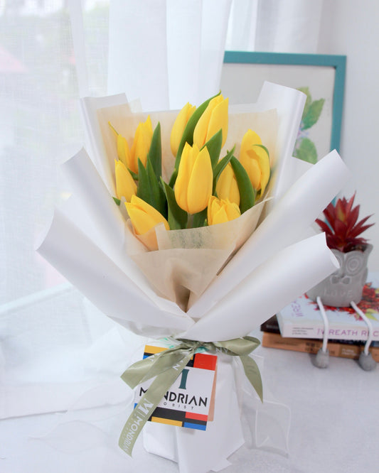 yellow tulip Bouquet | Tulip bouquet | Flower Delivery sg | yellow tulip flower | online florist | Mondrian Florist SG