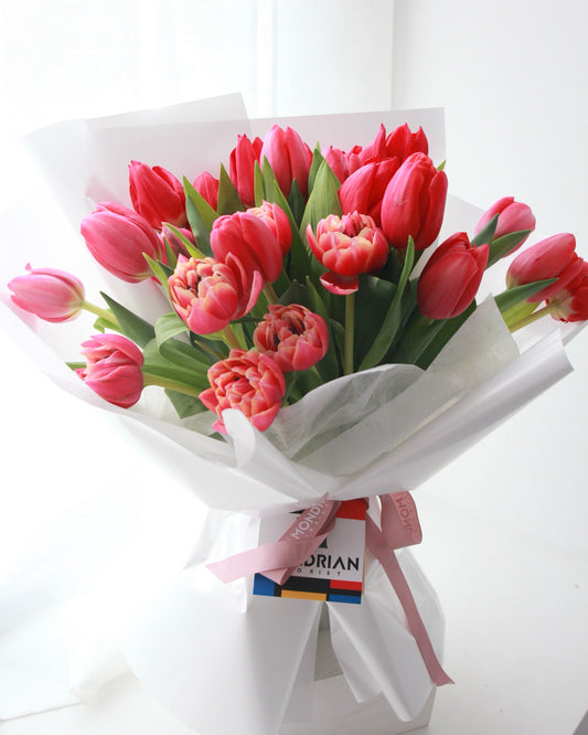 red tulip flower bouquet | fresh tulip bouquet | birthday tulip bouquet | anniversary flower bouquet | Flower Delivery SG | Mondrian Florist SG
