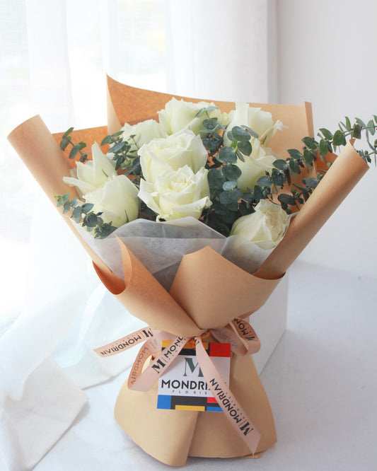 white Rose Bouquet | rose bouquet sg | anniversary flower | flower shop sg | flower delivery sg | birthday rose flower | Mondrian Florist