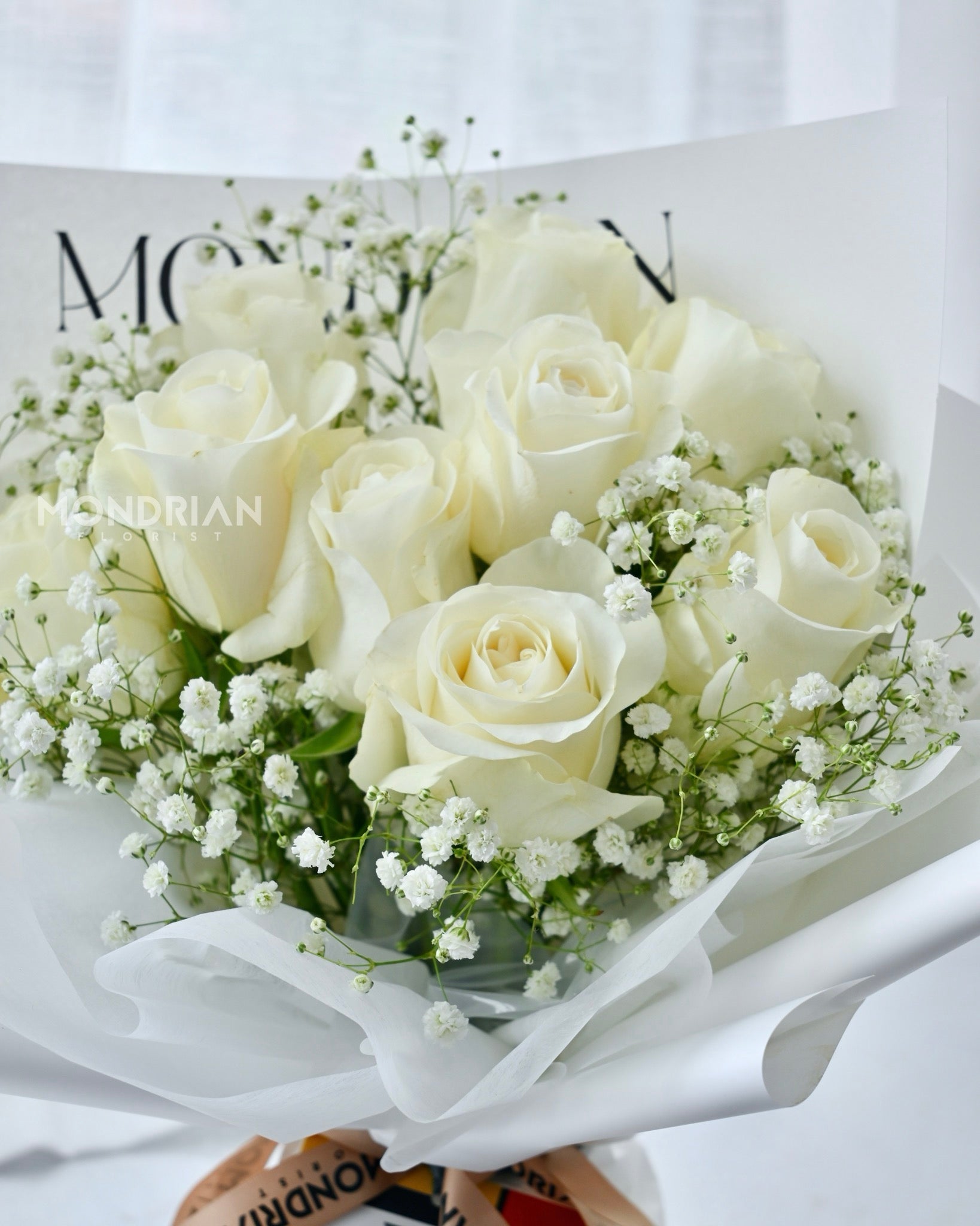 White Rose and baby's breath | baby's breath bouquet sg | flower delivery sg | birthday baby's breath flower | proposal flower bouquet | Mondrian Florist