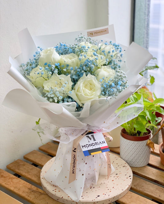 white Rose Bouquet | blue baby's breath bouquet sg | rose delivery sg | birthday flower bouquet | flower shop singapore | Mondrian Florist