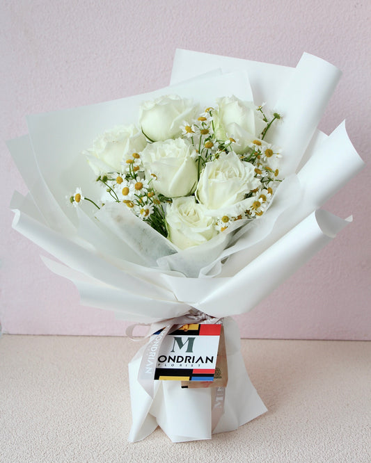 white rose bouquet sg | Daisy flower Bouquet | flower delivery SG | birthday daisy flower | anniversary bouquet | proposal flower bouquet | Mondrian Florist SG