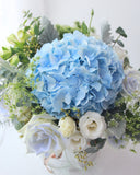 Flower basket | bloom flower box | hydrangea flower box | blue flower | Valentine's Day flower delivery | Mondrian Florist SG