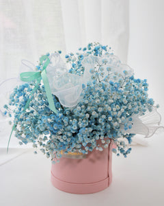 blue baby's breath | flower Delivery sg | flower shop near me| Online Florist | Mondrian Florist SG