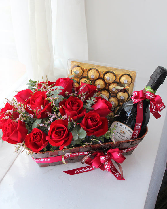 Gift Hamper delivery | Floral Wine box | chocolate gift hamper | new born gift sg | congratulation hamper gift | Mondrian Florist SG