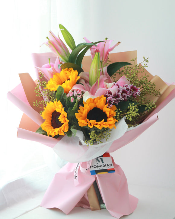 Flower Bouquet delivery | Lily flower | sunflower bouquet | flower delivery sg | sg florist | Mondrian Florist SG