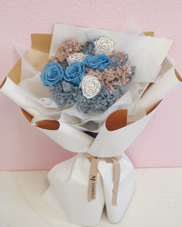Preserved Rose Bouquet | blue rose | Valentine's Day flower delivery | Mondrian Florist SG