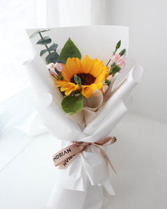Fresh sunflower bouquet | Flower Delivery sg | online florist | flower bouquet sg | graduation flower bouquet | Mondrian Florist SG
