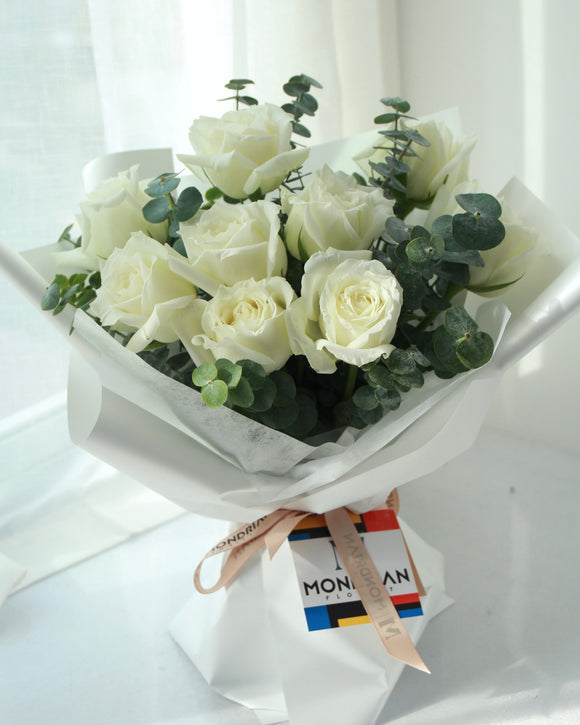 white Rose Bouquet | rose bouquet sg | flower delivery sg | birthday flower | Mondrian Florist