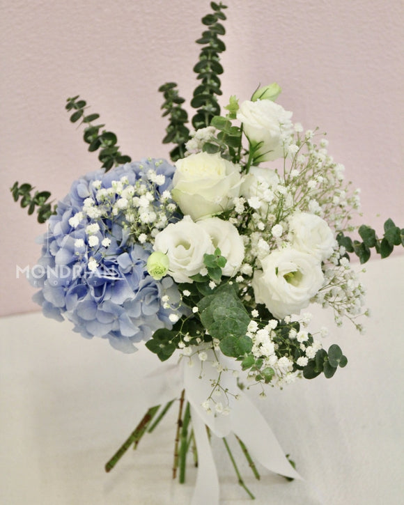 Hand Tied Bridal Bouquet | Wedding ROM flower | groom corsage | sg wedding florist | Same Day Flower Delivery Available | Mondrian Florist SG