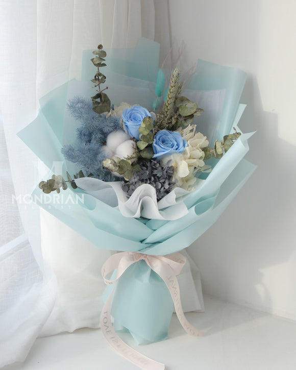Preserved Blue Rose Bouquet | Mother's day flower delivery | Mondrian Florist SG