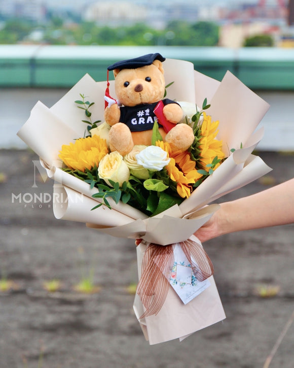 Graduation Bouquet | graduation bear bouquet | graduation flower delivery | sunflower bouquet | Flower Delivery sg | Mondrian Florist SG